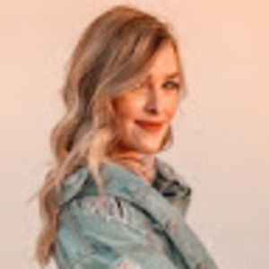 Meet your Posher, Becca